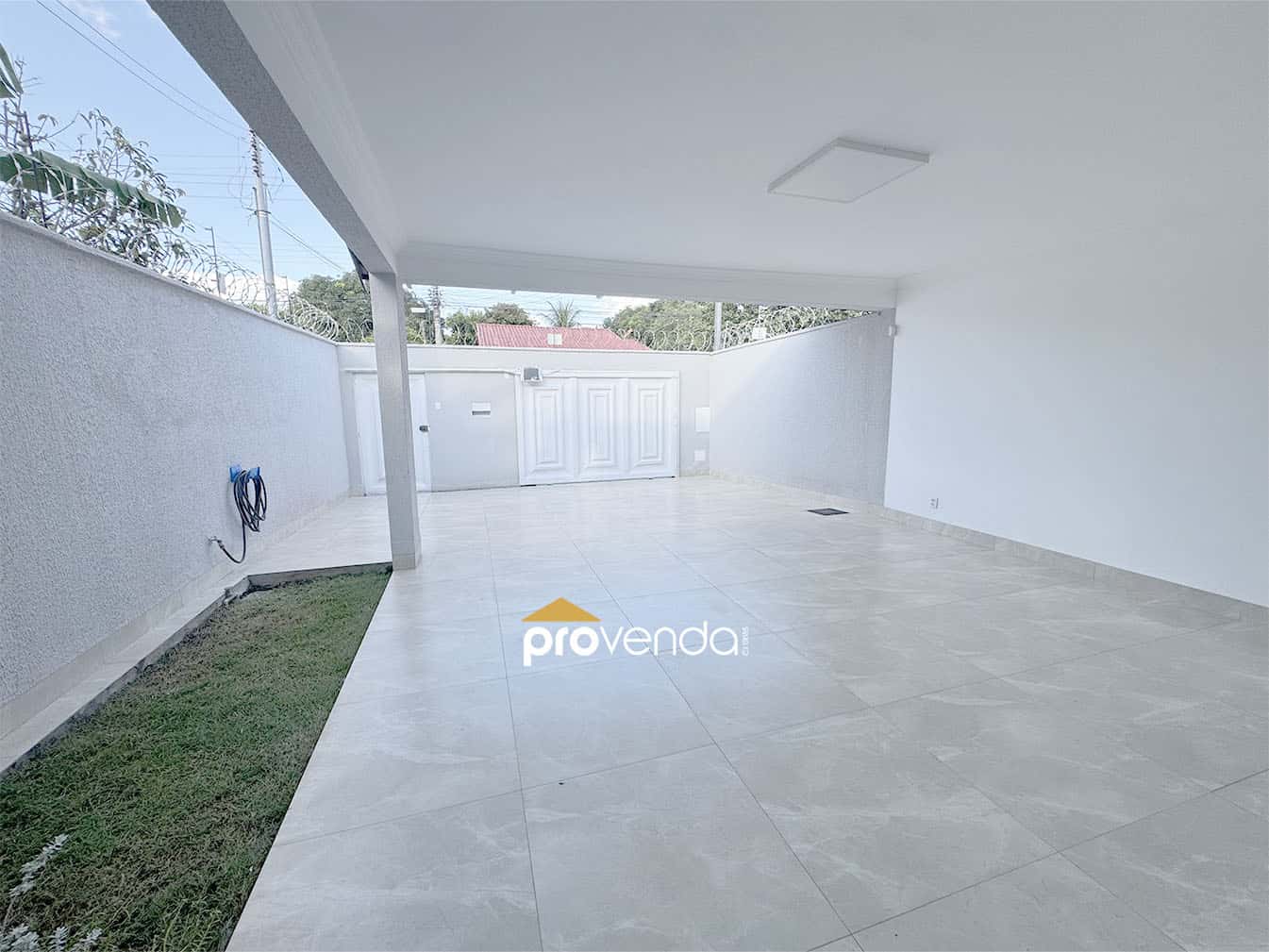 Linda Casa 3 quartos, uma suíte, piscina aquecida