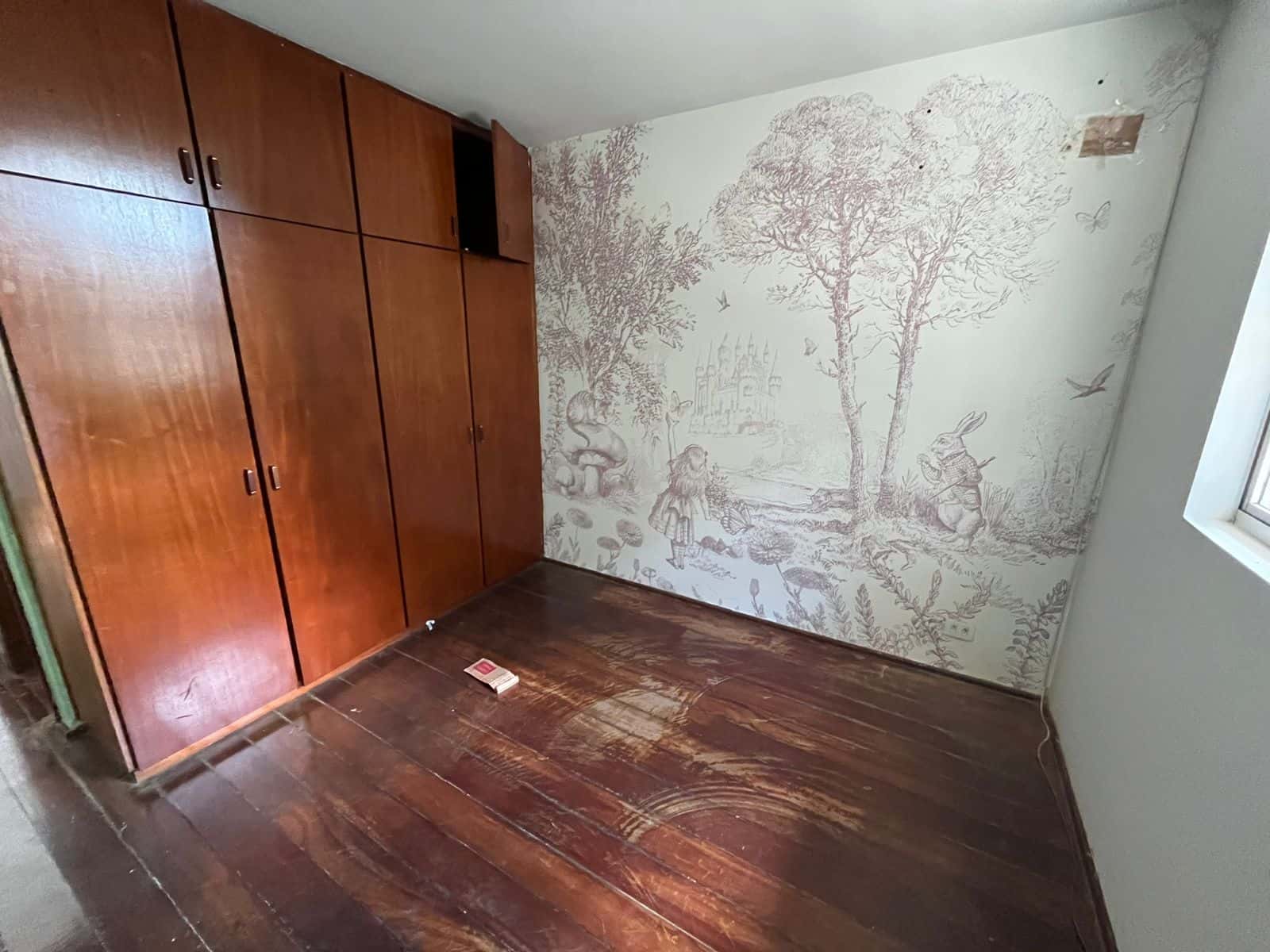 SOBRADO COMERCIAL COM 4 SUITES, 3 SALAS NO SETOR BUENO