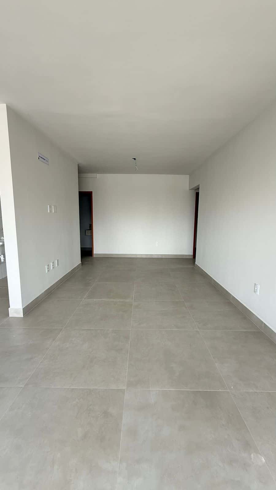 Lindo apartamento Setor Marista todo mobiliado, 114 m2, 3 suítes, 2 vagas de garagem .