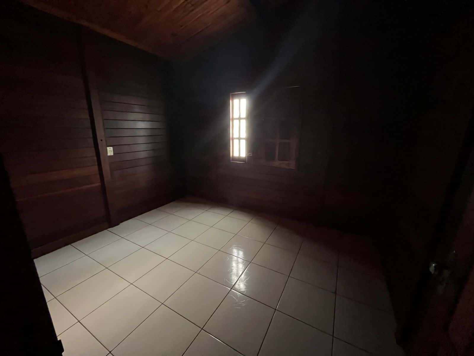 CASA 3 QUARTOS SENDO 1 SUITE NO RESIDENCIAL GUAREMA