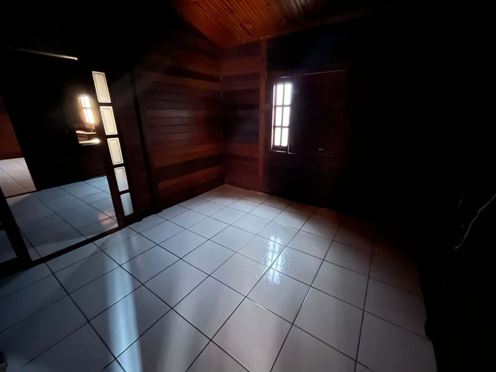 CASA 3 QUARTOS SENDO 1 SUITE NO RESIDENCIAL GUAREMA