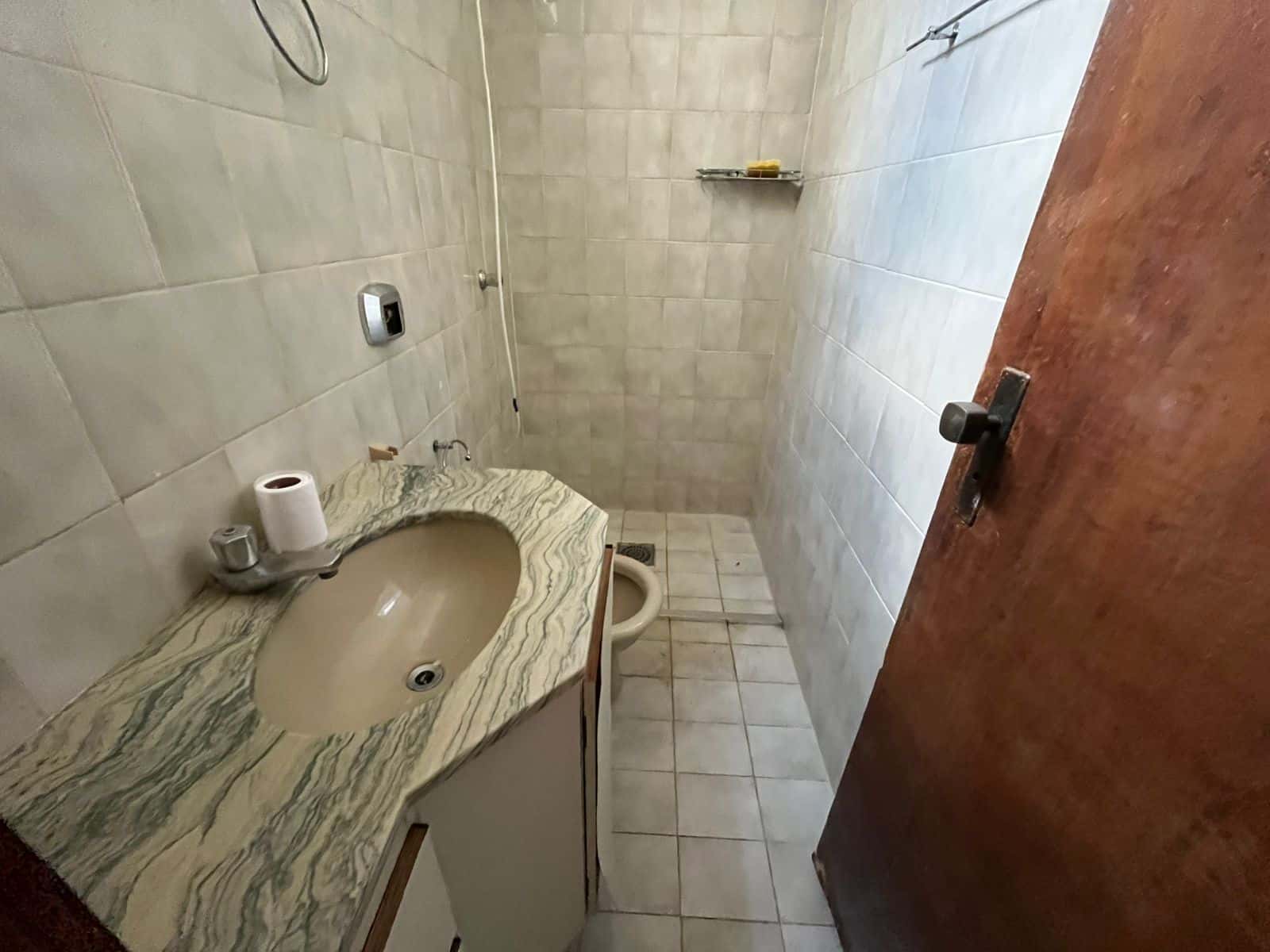 SOBRADO COMERCIAL COM 4 SUITES, 3 SALAS NO SETOR BUENO