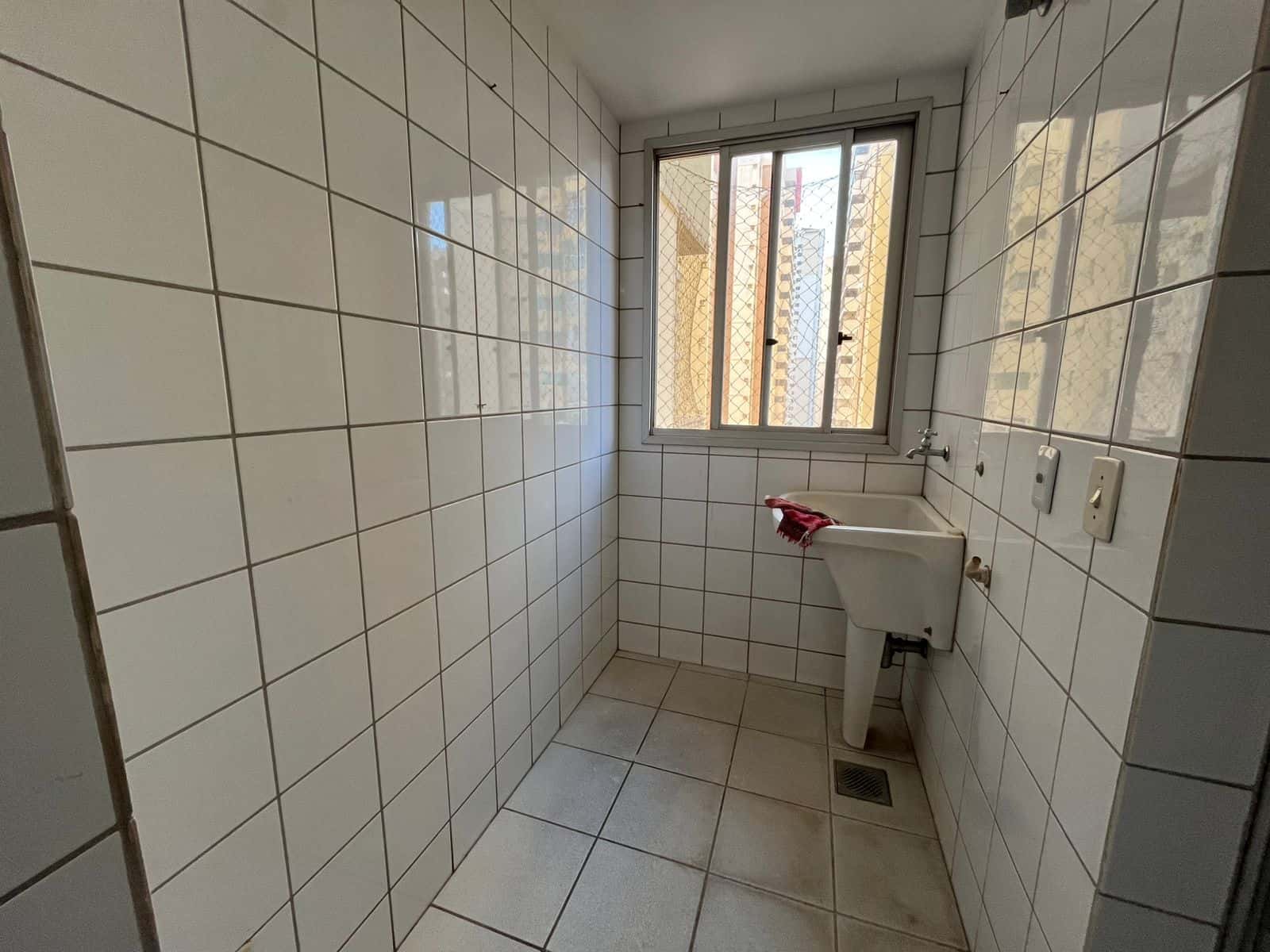 APARTAMENTO 3 QUARTOS SENDO 1 SUITE NO ALTO DA GLORIA