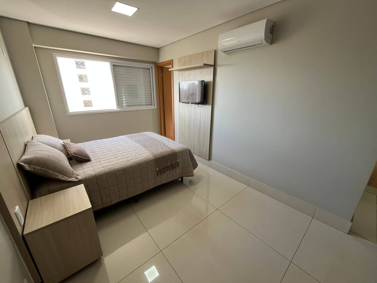 APARTAMENTO 2 SUITES MOBILIADO ED ART RESIDENCE NO SETOR BUENO