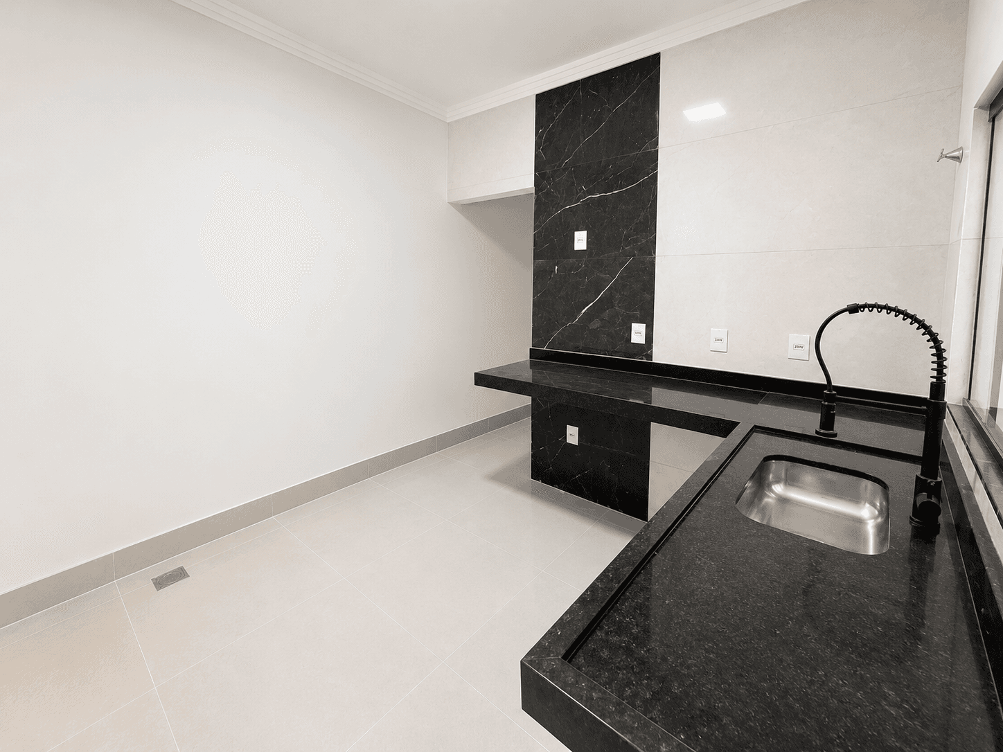CASA 2 QUARTOS COM SUITE JARDIM BOTANICO