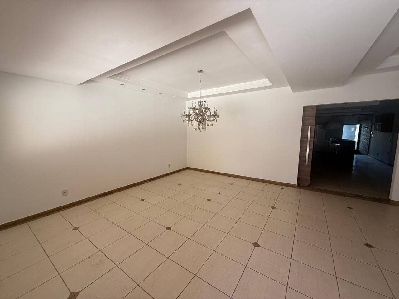 SOBRADO SETOR BUENO 4 SUITES