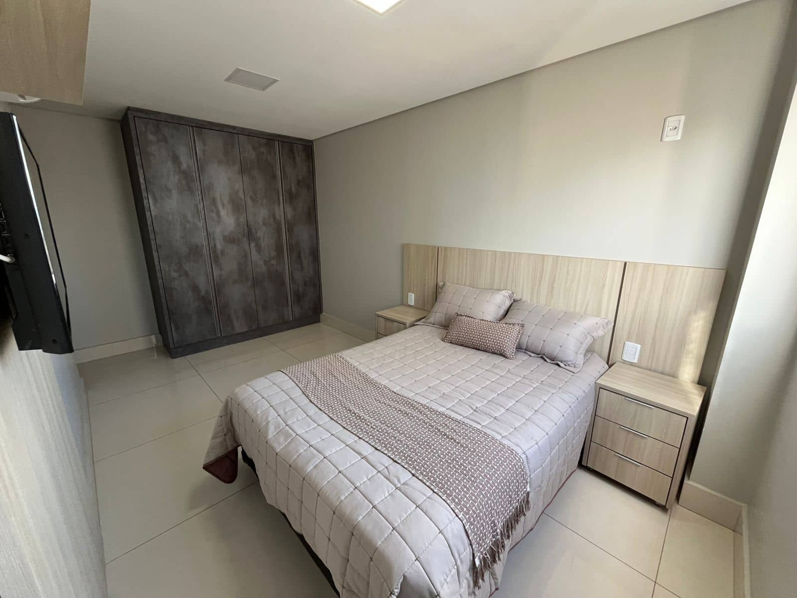 APARTAMENTO 2 SUITES MOBILIADO ED ART RESIDENCE NO SETOR BUENO