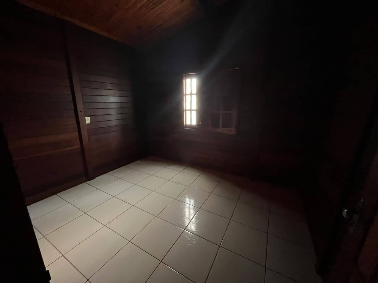 CASA 3 QUARTOS SENDO 1 SUITE NO RESIDENCIAL GUAREMA