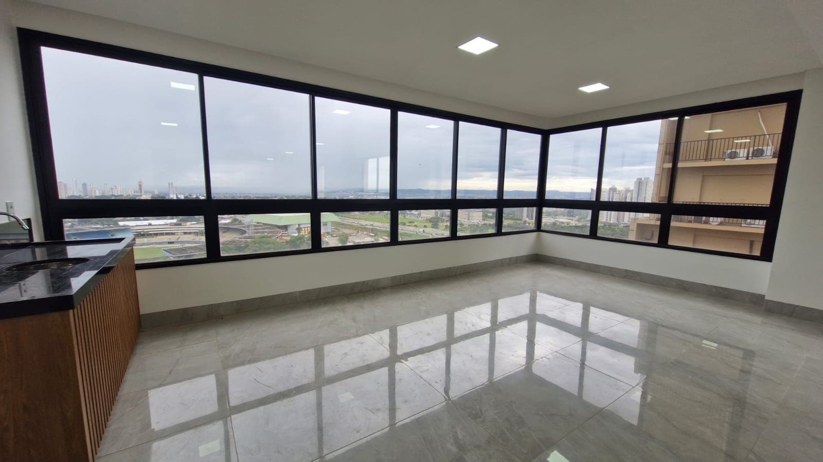 APARTAMENTO DE 04 SUÍTES, JARDIM GOIÁS.