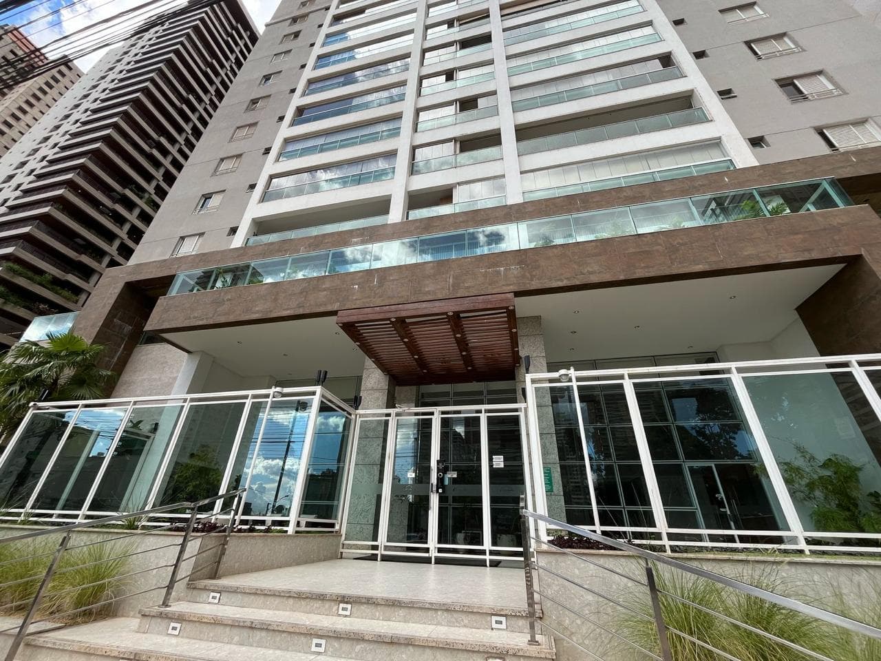 APARTAMENTO 3 SUITES ED. VARANDAS DA PRAÇA LIFE STYLE NO SETOR BUENO