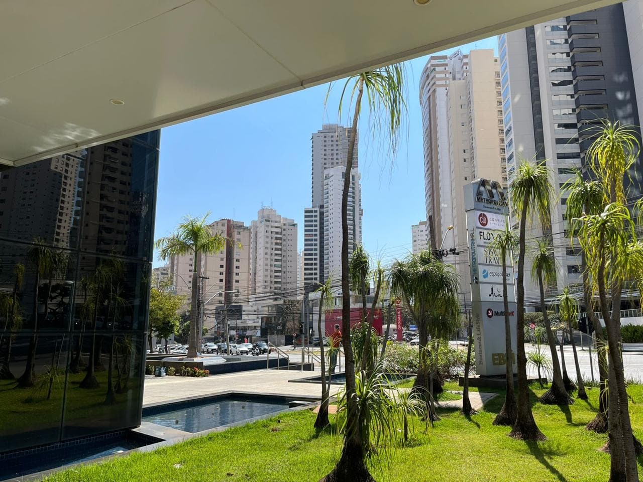 FLAT MOBILIADO METROPOLITAN LIFESTYLE NO JARDIM GOIAS