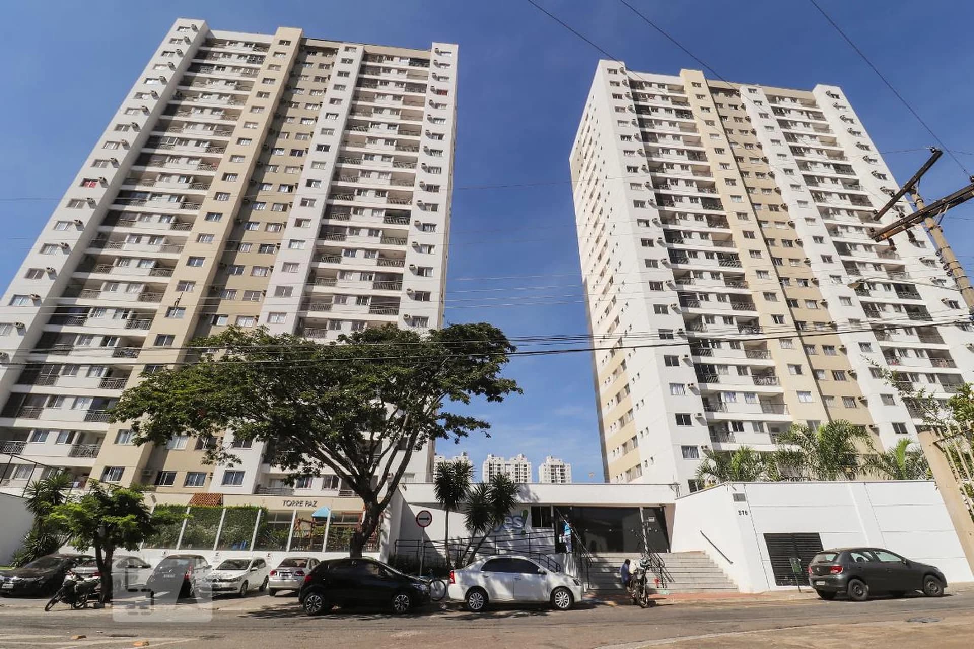 APARTAMENTO 3 QUARTOS REFORMADO – CONDOMÍNIO YES BRASIL