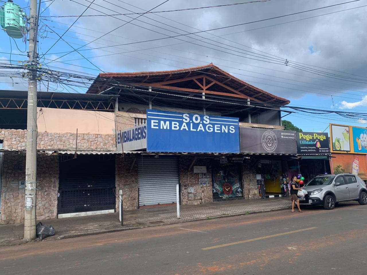 CASA COMERCIAL E RESIDENCIAL SETOR DOS FUNCIONÁRIOS - GOIÂNIA GO