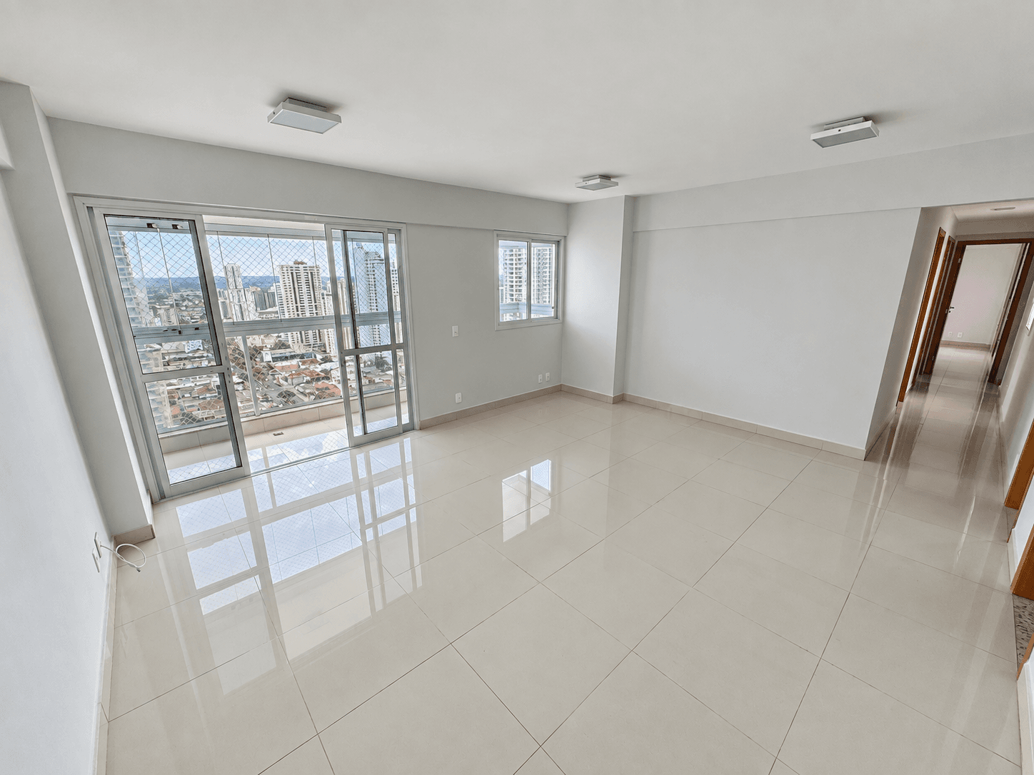 Apartamento 03 Quartos 01 Suíte - Setor Bueno