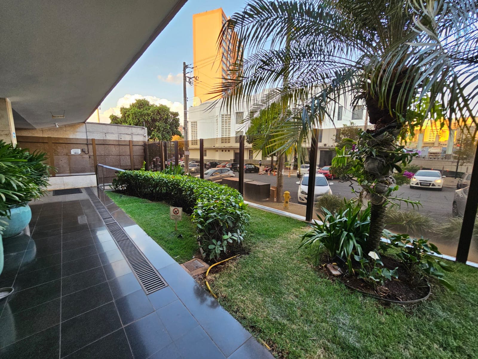 APARTAMENTO À VENDA - SETOR CENTRAL