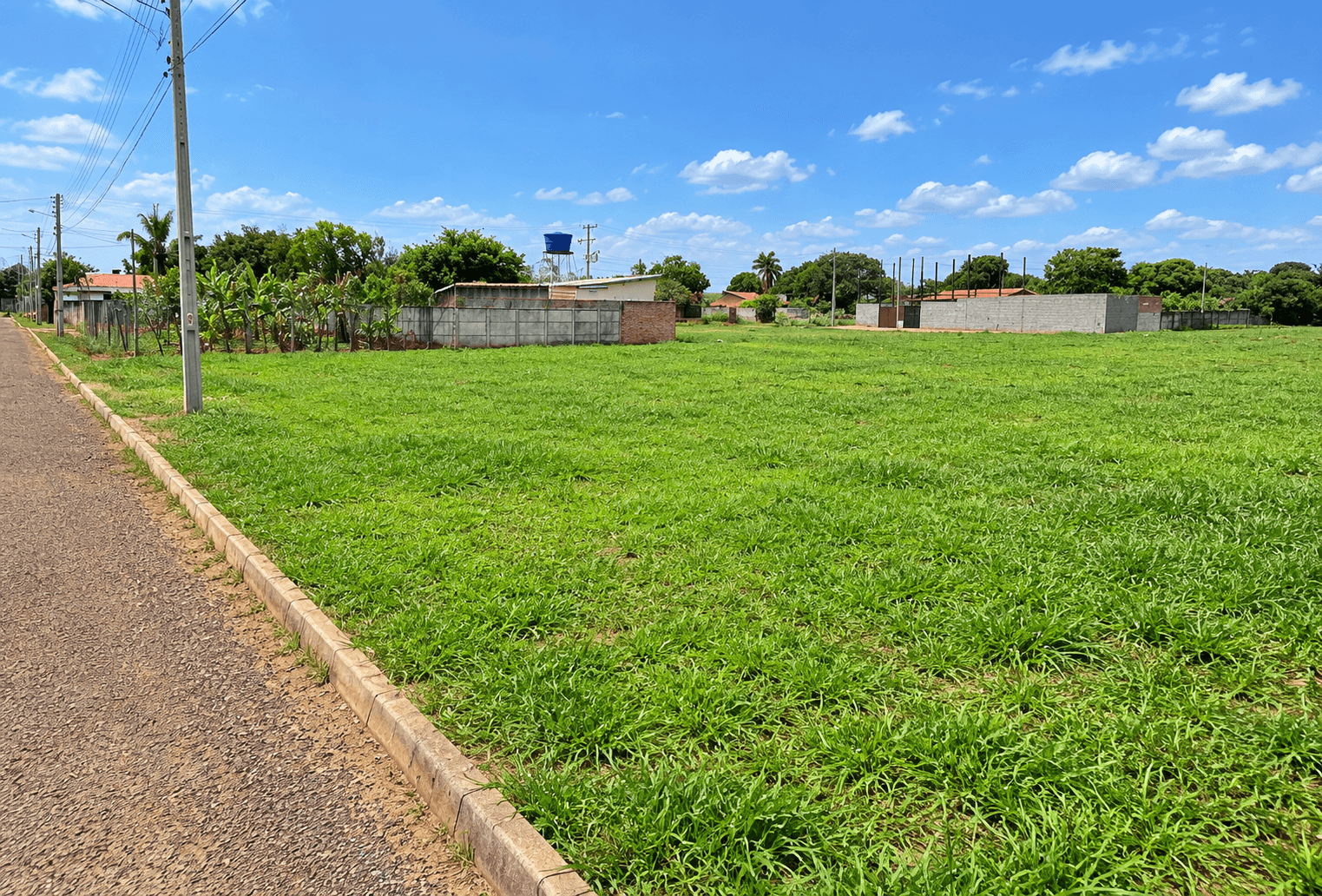 LOTE 360 M² LAGO AZUL GOIANIRA