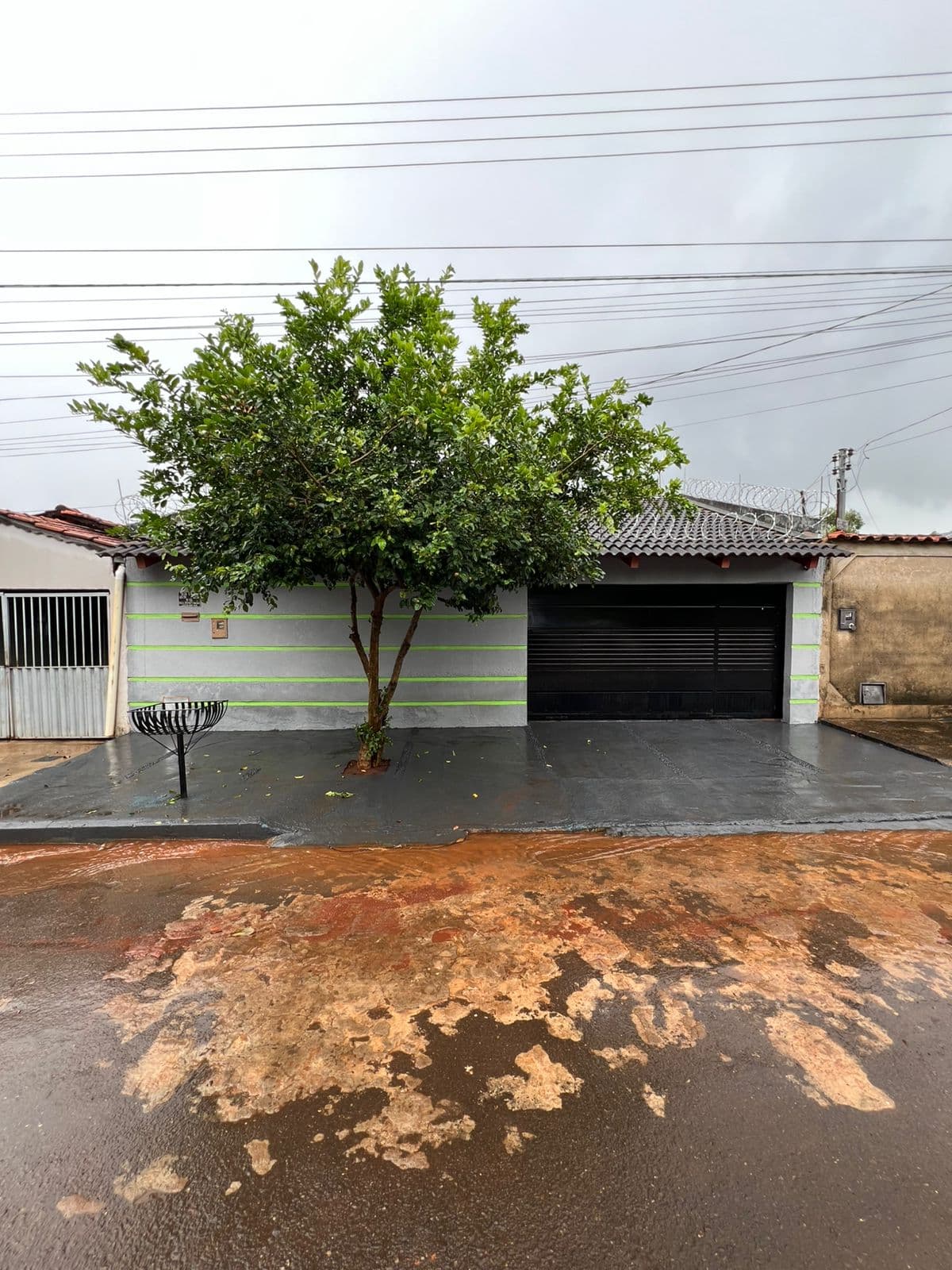 Casa 3 Quartos, 1 Suíte, Piscina e Lazer Completo - Setor Tempo Novo
