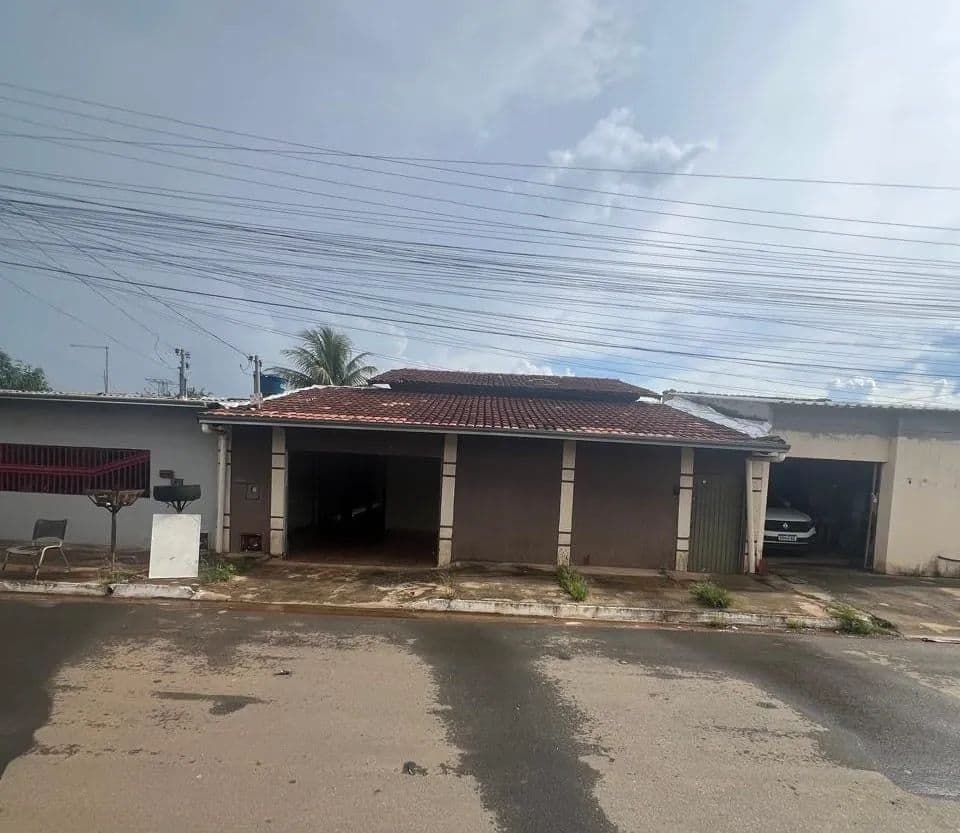 CASA - 2 QUARTOS - ÁREA 182m² - ÁREA DE LAZER - SETOR DAS NAÇÕES - GOIÂNIA/GO