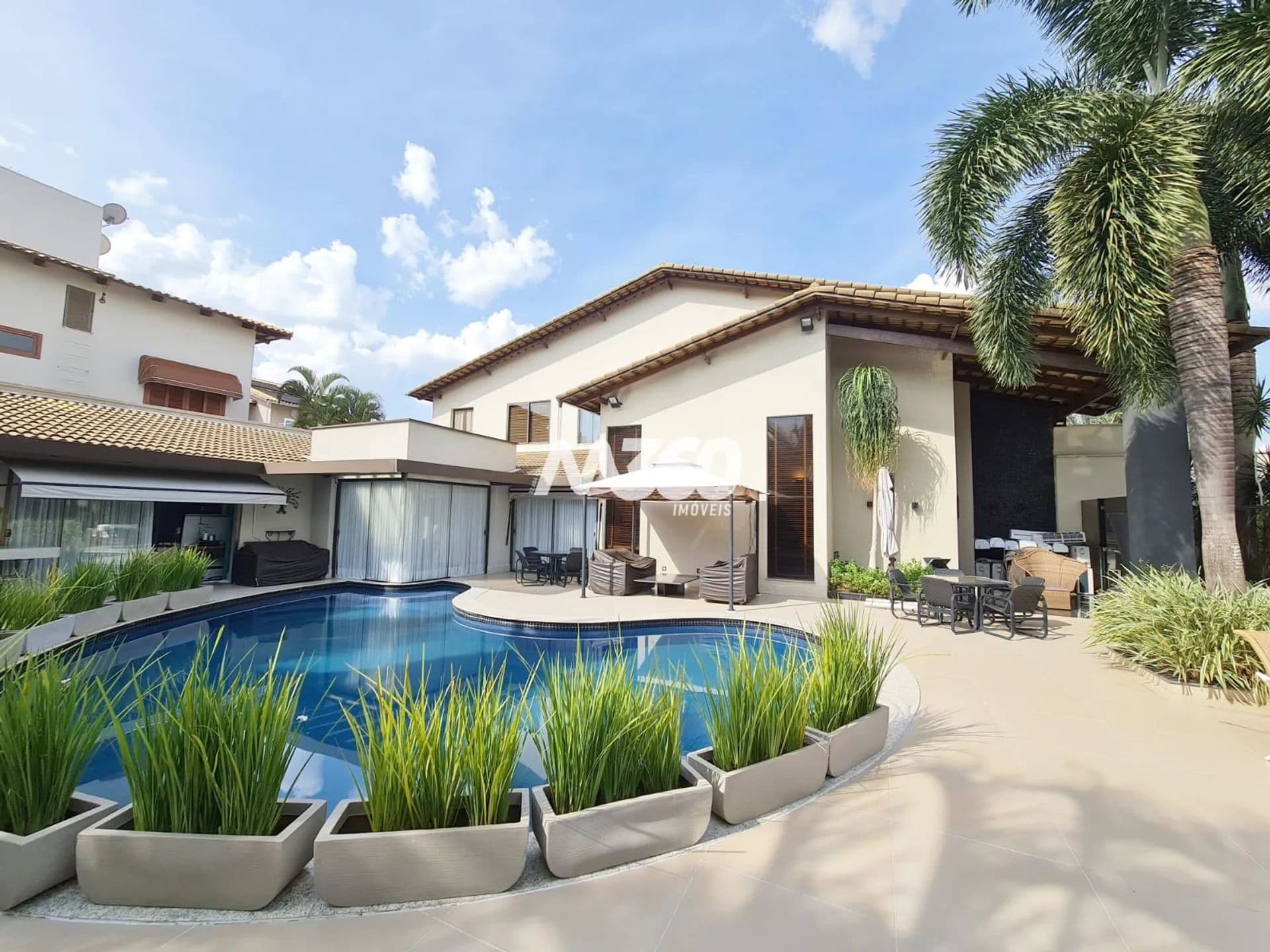 Jardins Viena - Sobrado - 4 Suítes