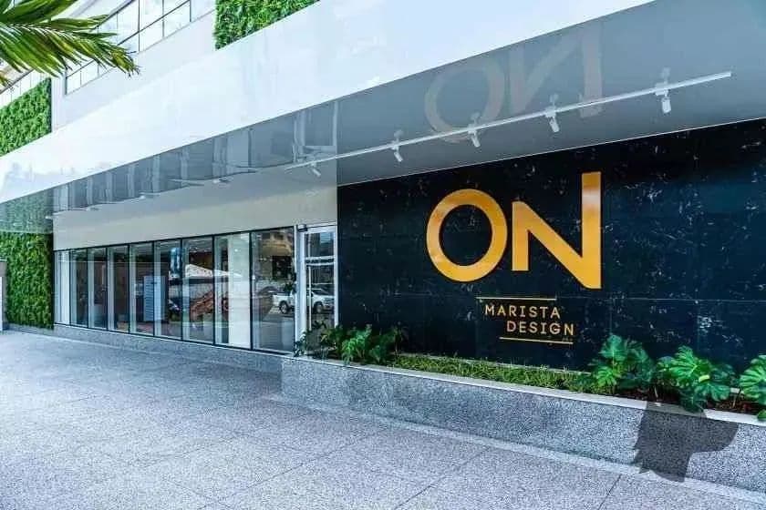 Apartamento Setor Marista todo mobiliado com vista definitiva, 3 suítes plenas, 114 m2