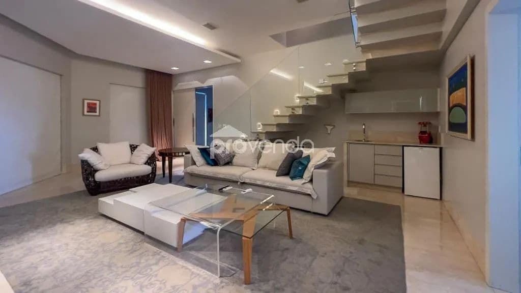 COBERTURA 03 SUITES - SETOR OESTE - EM FRENTE AO LAGO DAS ROSAS