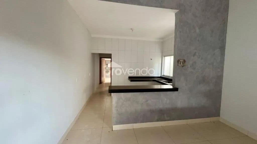 CASA - 2 QUARTOS (1 SUÍTE) - ÁREA 130m² - RESIDENCIAL KÁTIA - GOIÂNIA/GO