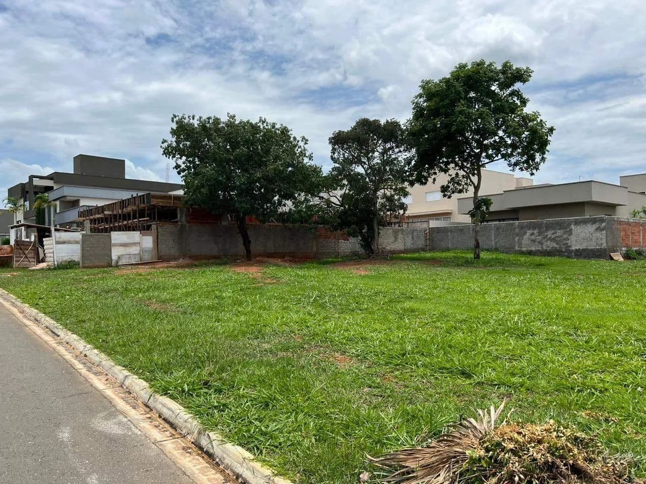 TERRENO - ÁREA 417m² - GOIÂNIA GOLF CLUB - GOIÂNIA/GO