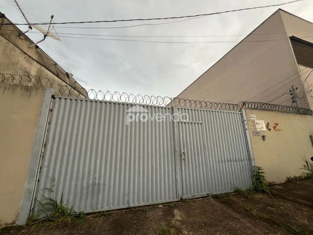 RUA H-143, ESQ. H-152, QD.298, LT. 04 - CIDADE VERA CRUZ, GOIANIA, GO.