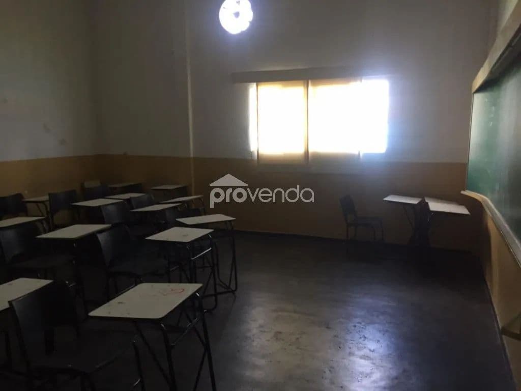 RUA BRUNSVIGA C/ UBERABA QD 12-A LT AREA Nº 3314 JD. NOVA ERA