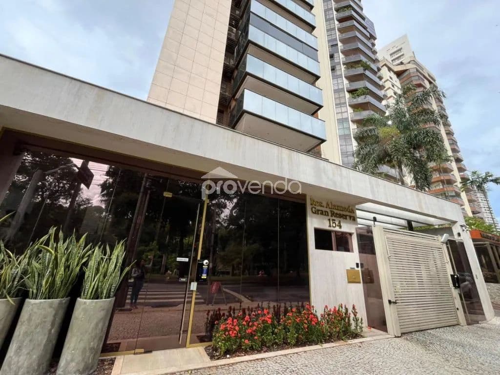 APARTAMENTO 4 SUITES EM FRENTE AO PARQUE LAGO DAS ROSAS