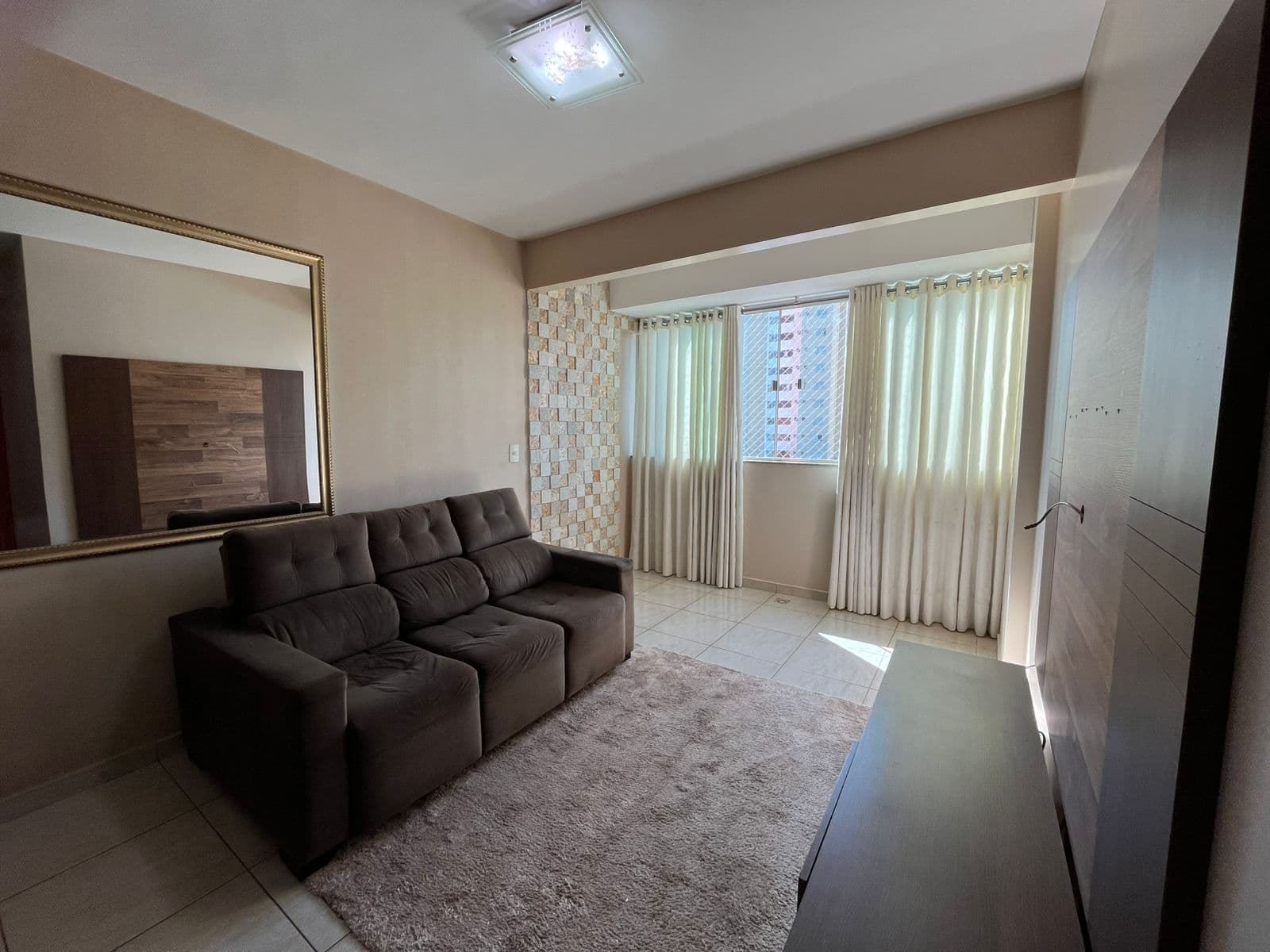 APARTAMENTO MOBILIADO DE 02 QUARTOS, JARDIM AMÉRICA.