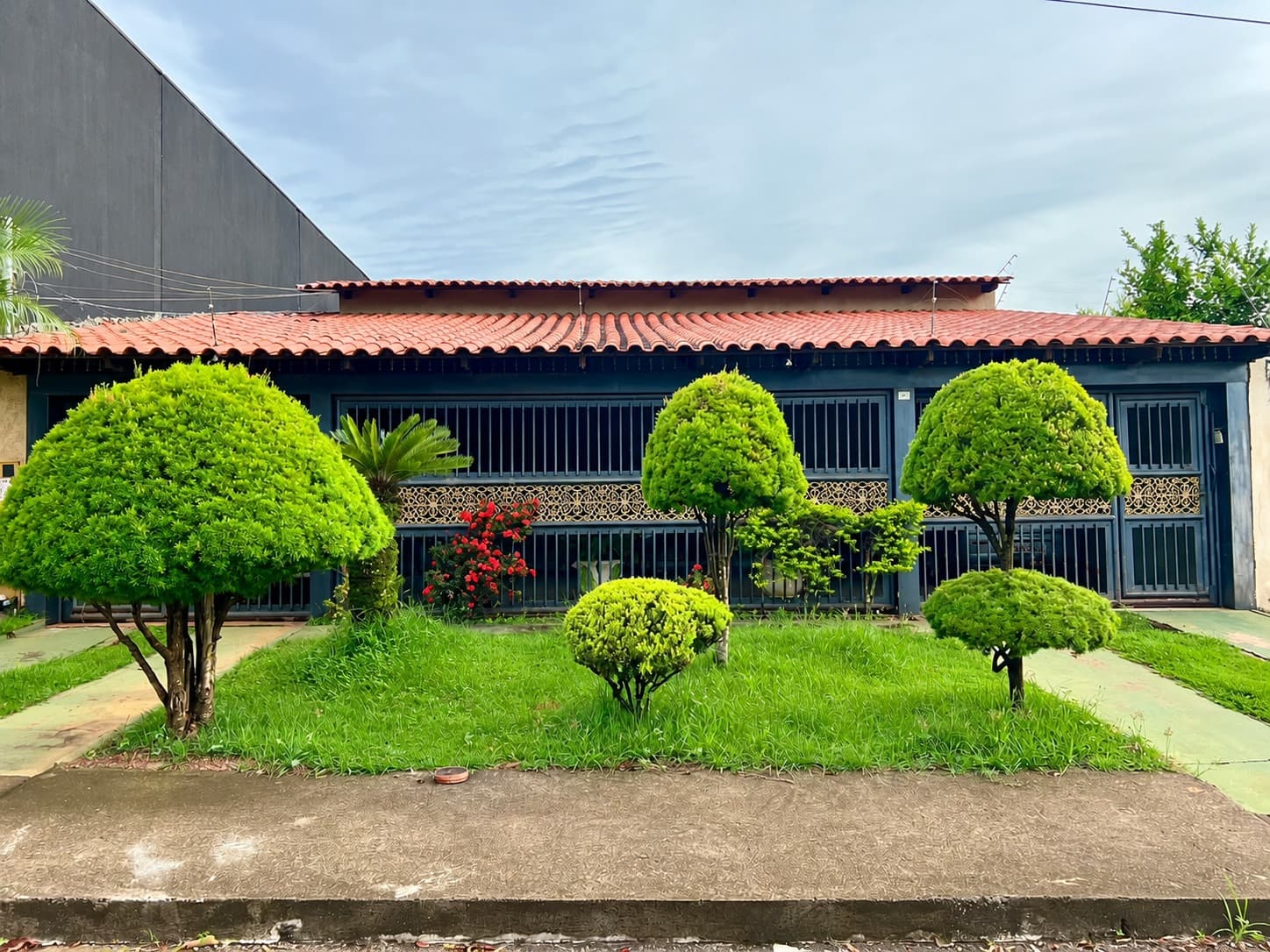CASA BAIRRO ILDA - 2 SUÍTES PLENAS