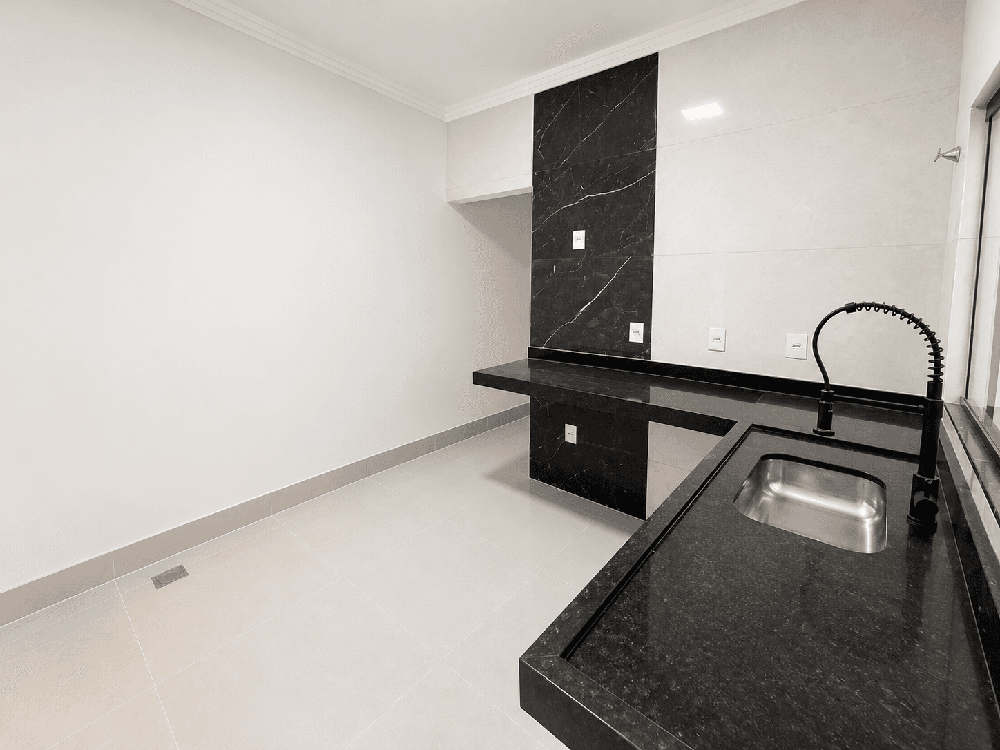 CASA 2 QUARTOS COM SUITE JARDIM BOTANICO
