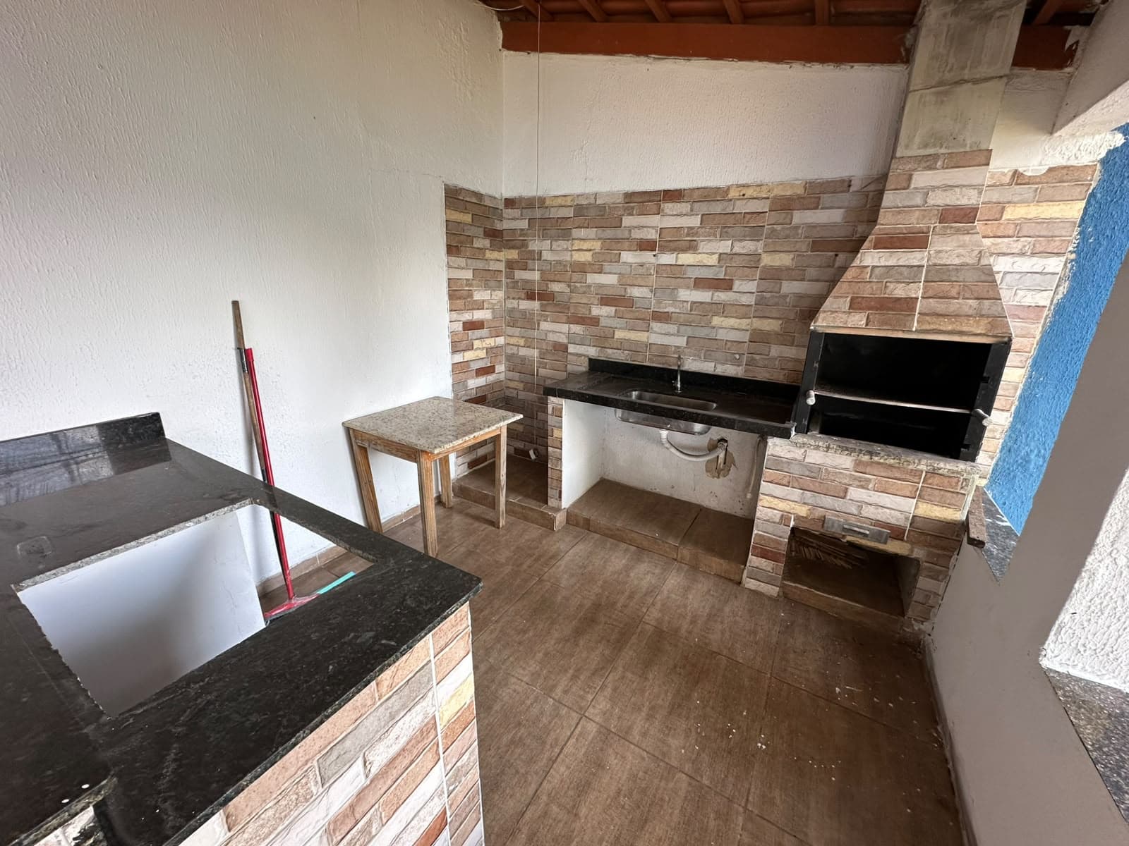 CASA 3 QUARTOS SENDO 1 SUITE NO SOLLAR SANTA RITA