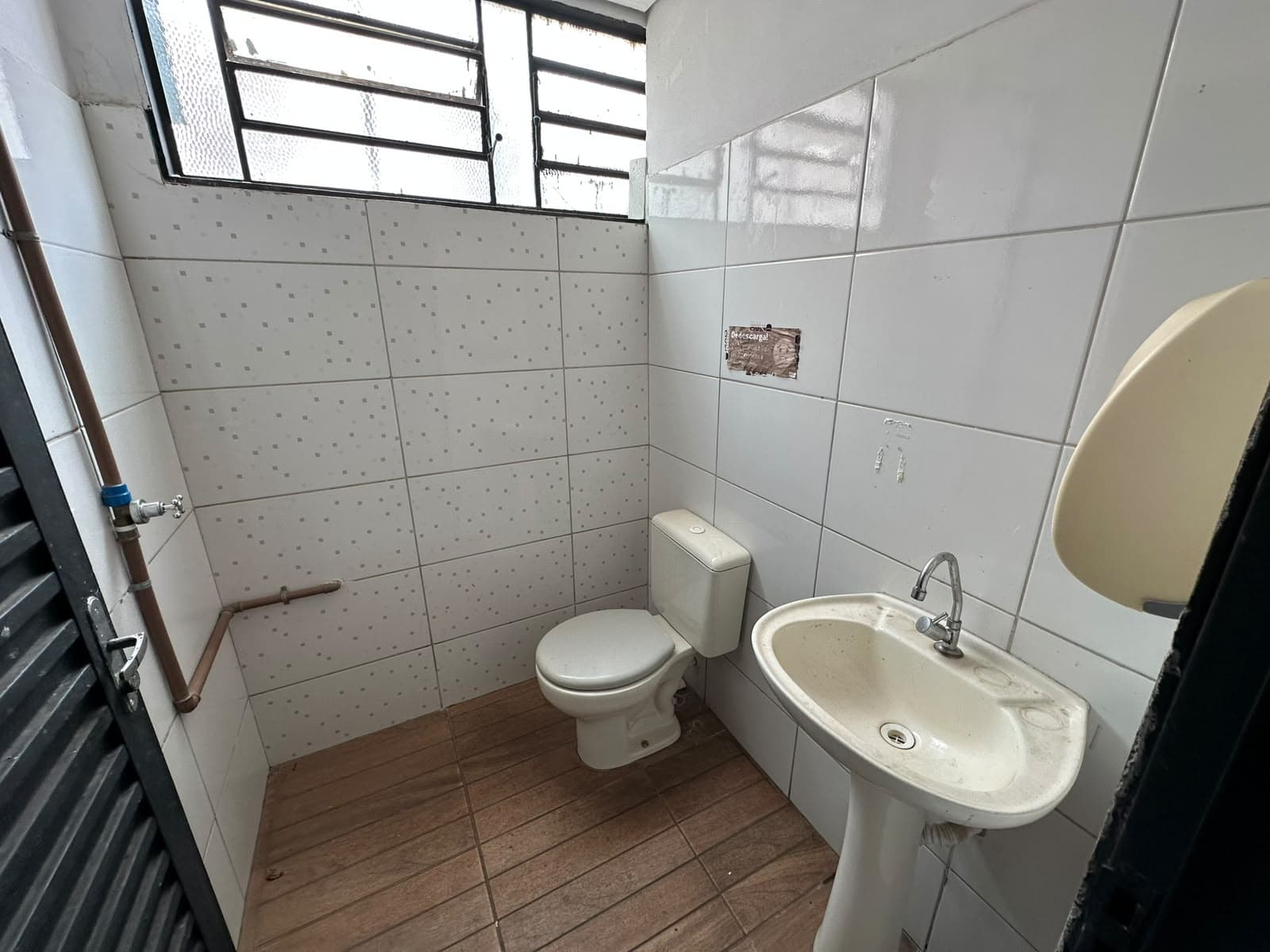 LOJA COMERCIAL NO SETOR BUENO T 28
