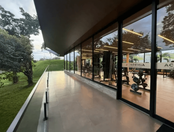 LOTE JARDINS VERSALHES FGR