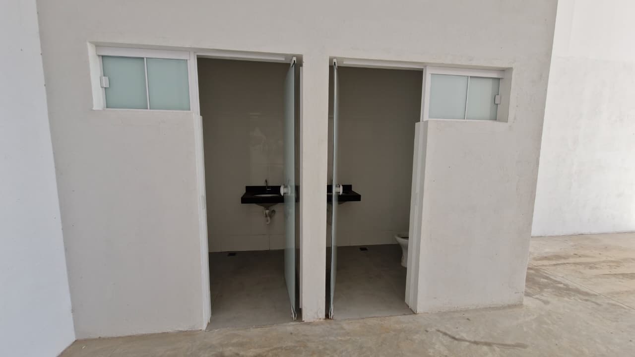 SALA COMERCIAL DE 130M², PARQUE AMAZÔNIA.