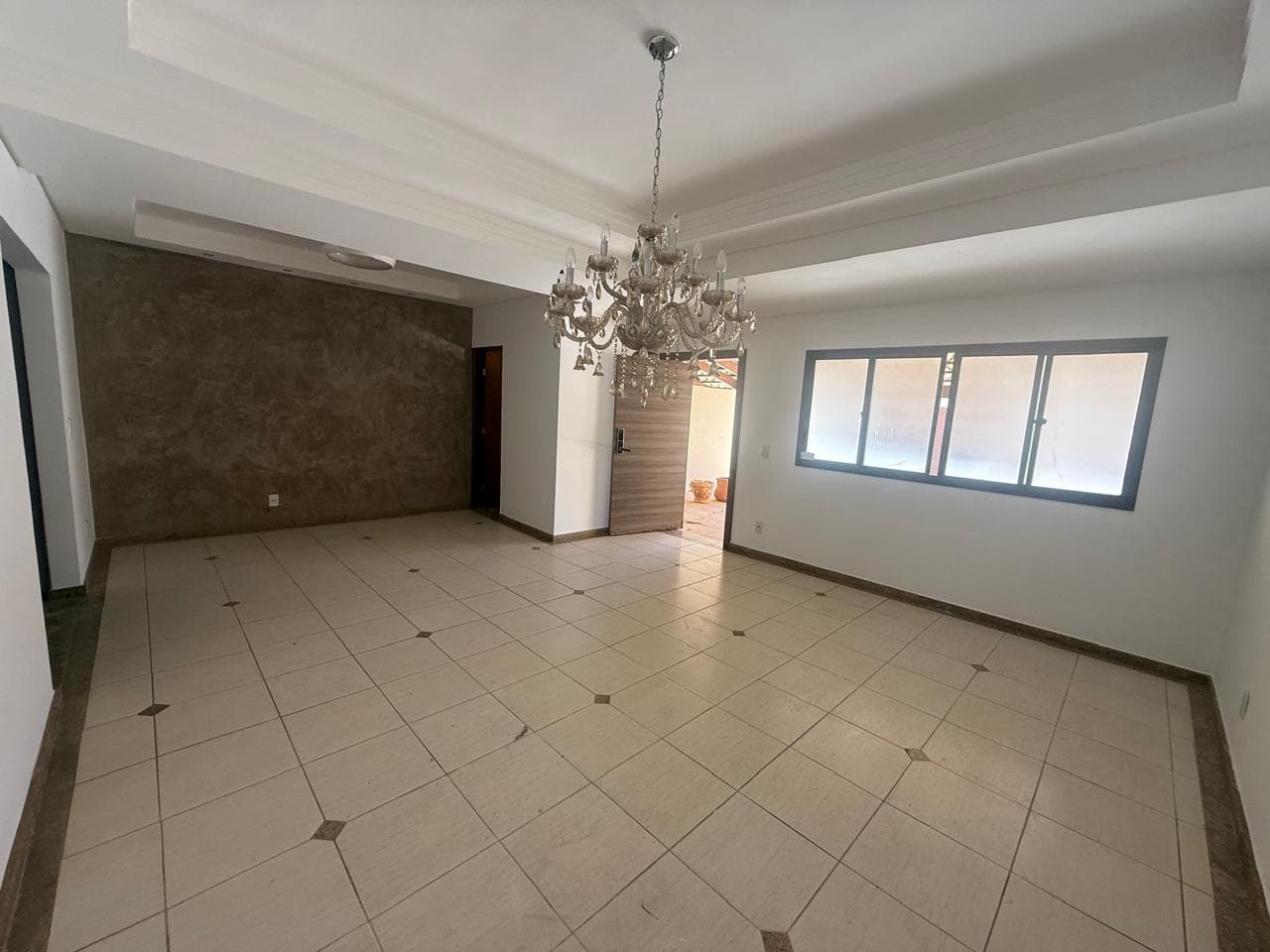 SOBRADO SETOR BUENO 4 SUITES
