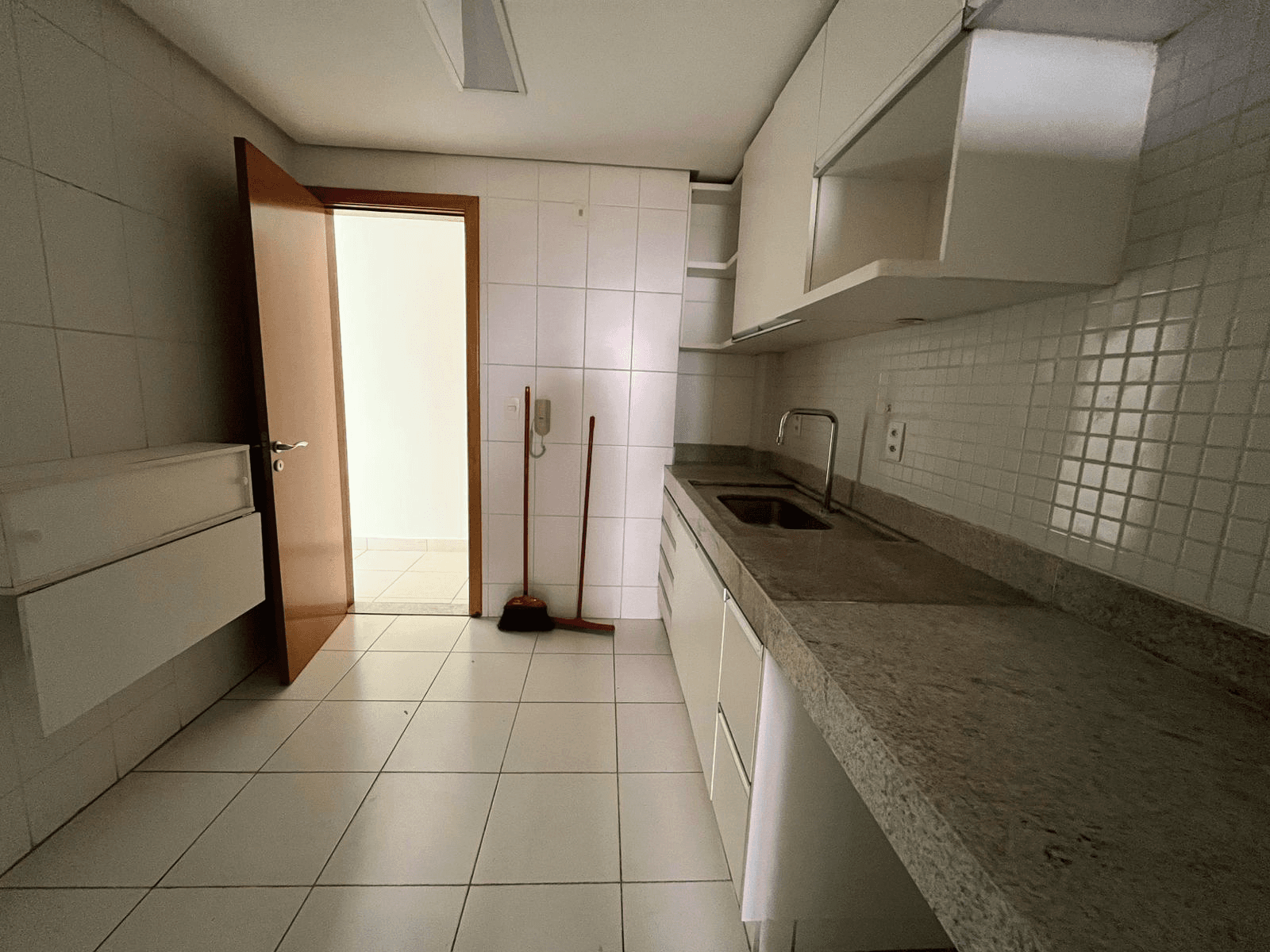APARTAMENTO 3 SUITES RESIDENCIAL MAHATMA GANDHI NO JARDIM GOIAS