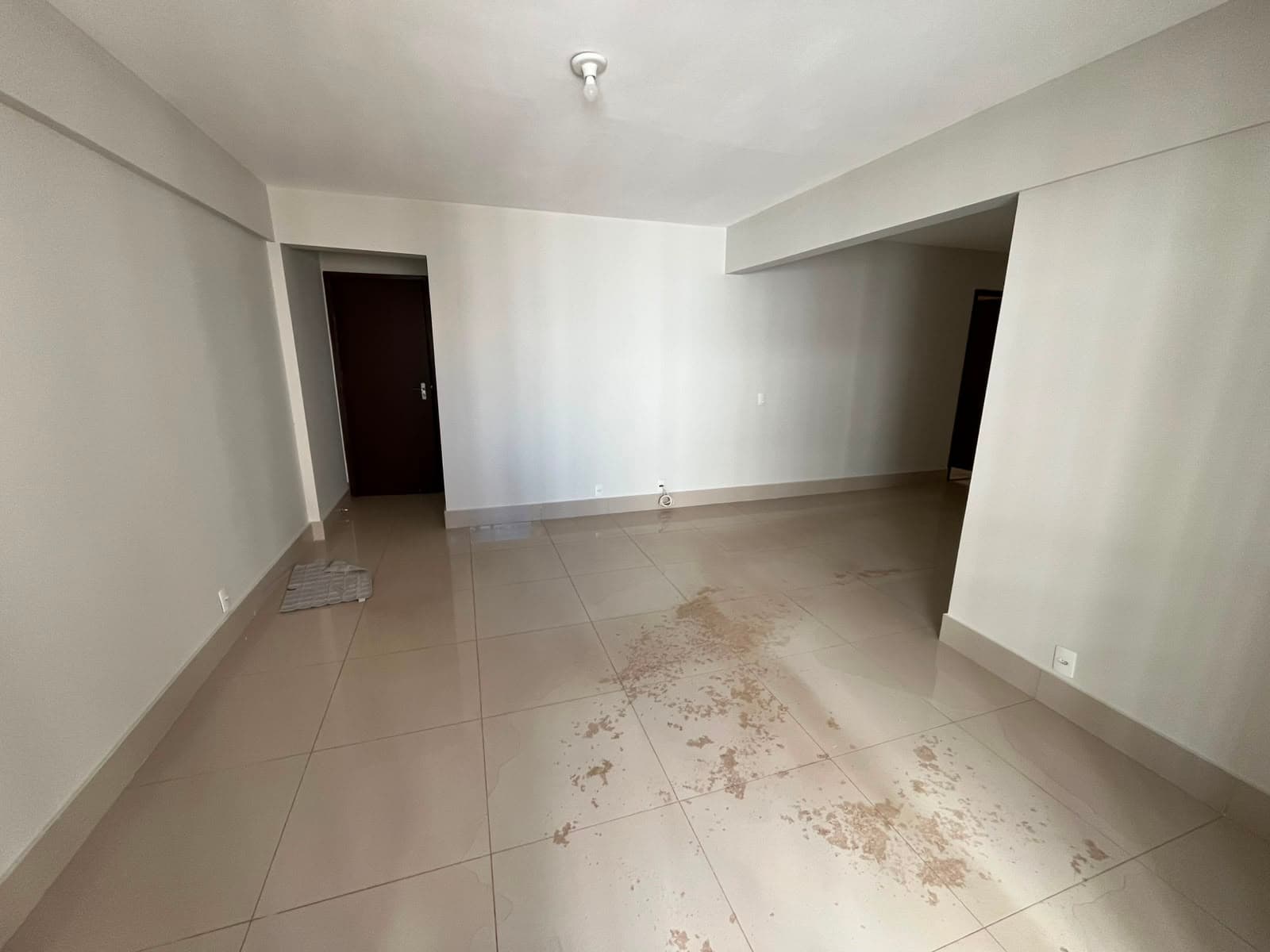 APARTAMENTO 3 QUARTOS SENDO 1 SUITE NO SETOR OESTE RES BREMEN