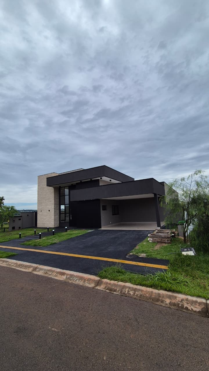 Casa Alto Padrão no Condomínio Plateau D’Or Unique
