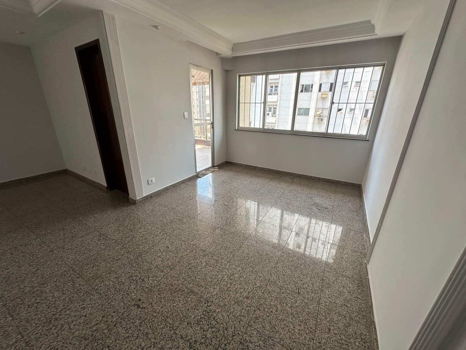 APARTAMENTO 3 QUARTOS SENDO 1 SUITE RESIDENCIAL ITAPEMA NO SETOR OESTE
