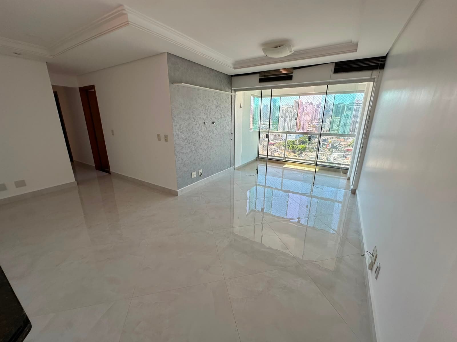 APARTAMENTO 3 SUITES NO RESIDENCIAL SOLAR DOS NOBRES SETOR BUENO