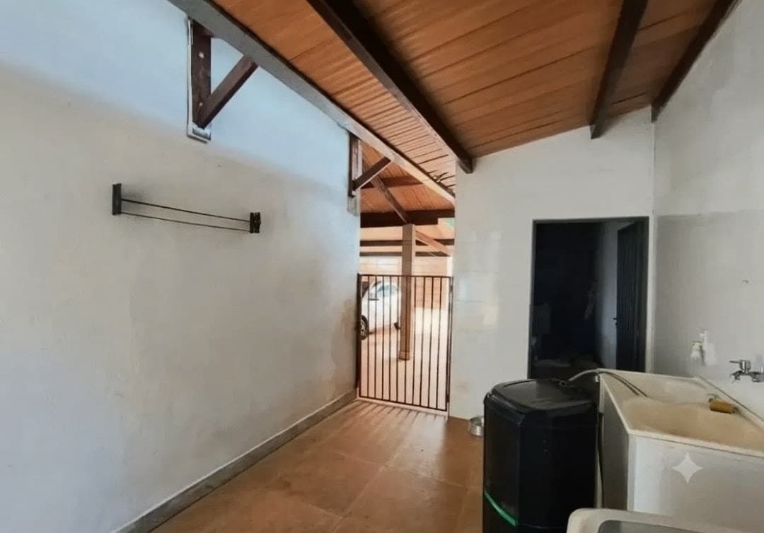 Sobrado no Condomínio Mira Flores – Hidrolândia/GO