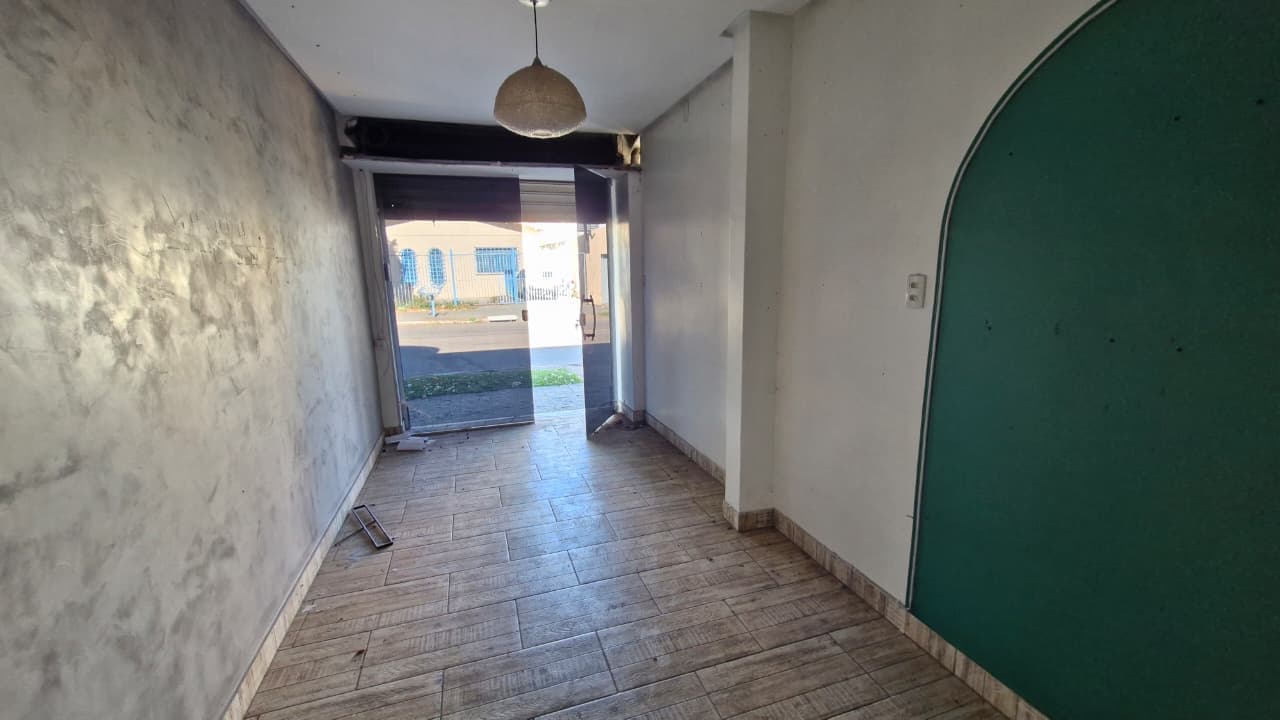 SALA COMERCIAL DE 80M², SETOR COIMBRA.