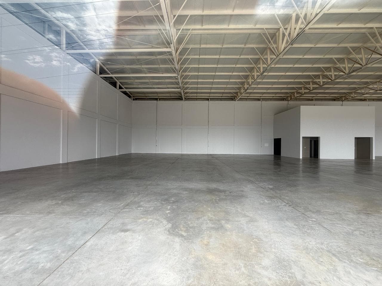 Galpão Comercial 1. 202 M² - Garavelo Residencial Park - Aparecida de Goiania