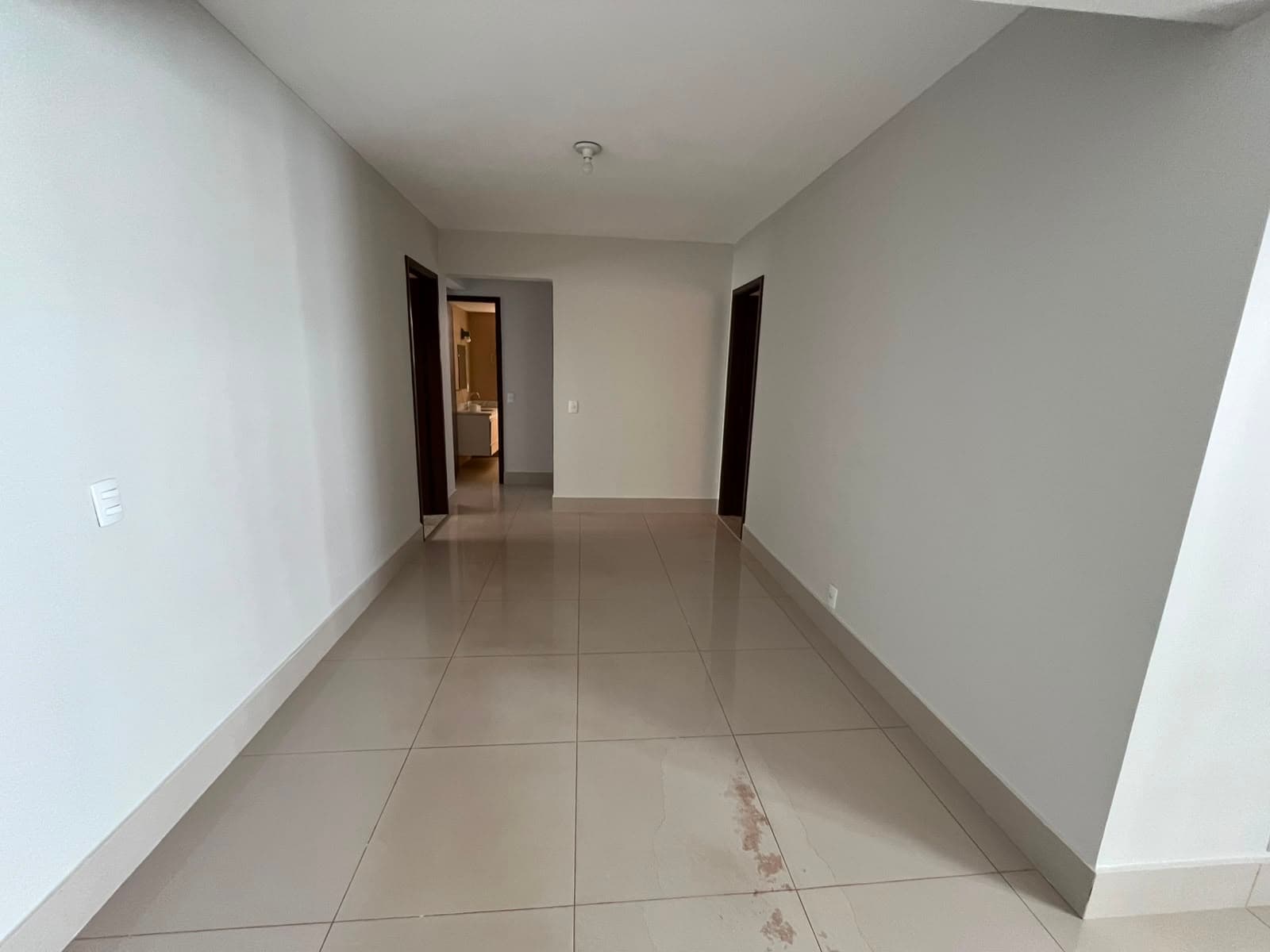 APARTAMENTO 3 QUARTOS SENDO 1 SUITE NO SETOR OESTE RES BREMEN