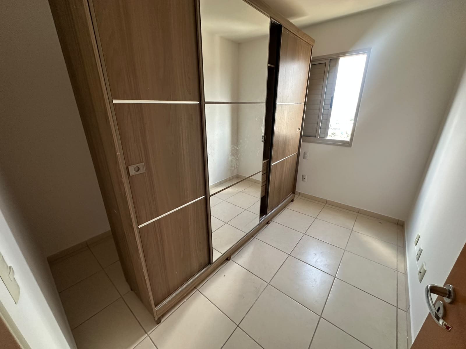 APARTAMENTO 2 QUARTOS SENDO 1 SUITE NO RES PEDRA DO SOL