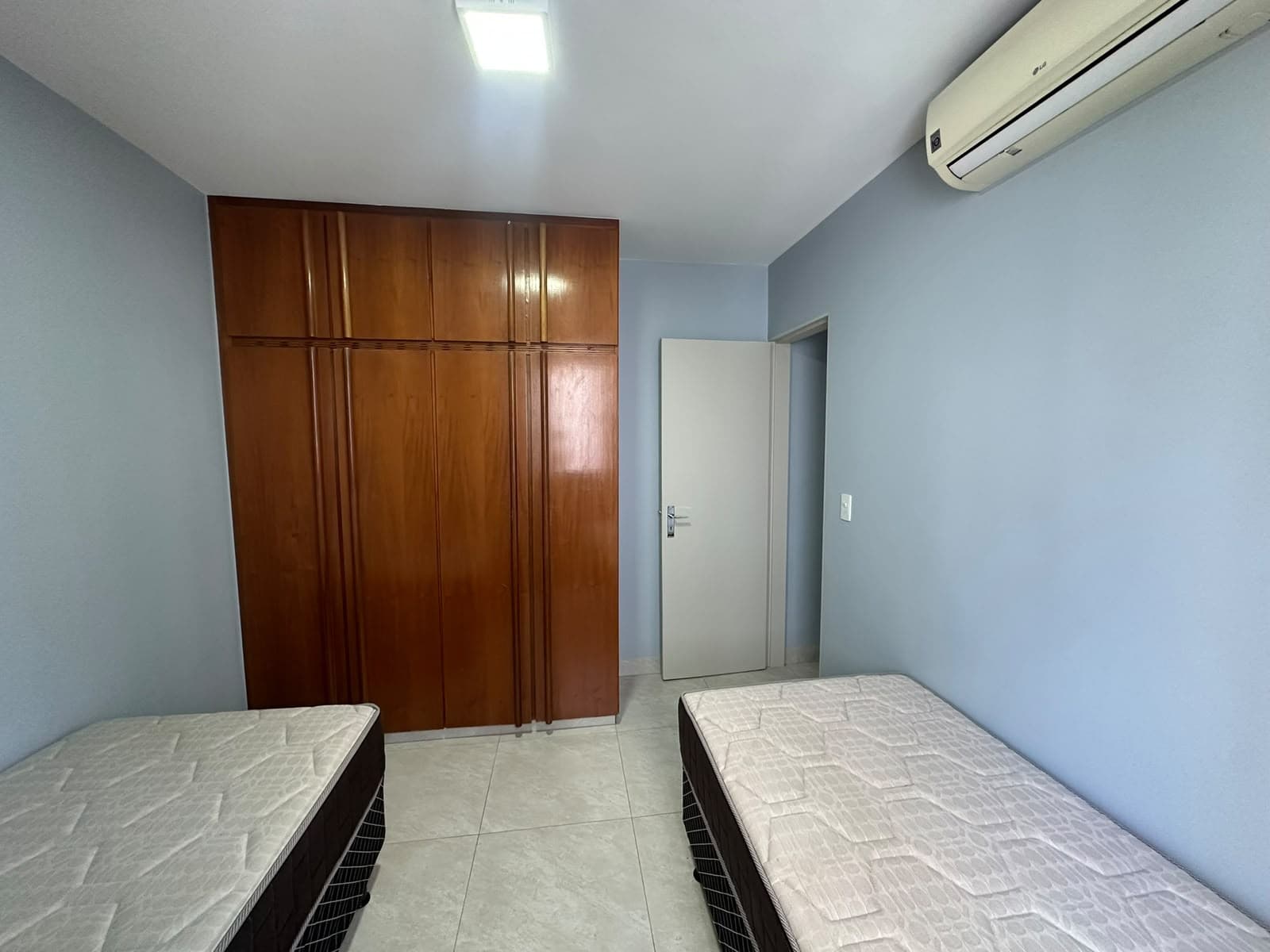 APARTAMENTO 2 QUARTOS RESIDENCIAL SAINT HILAIRE