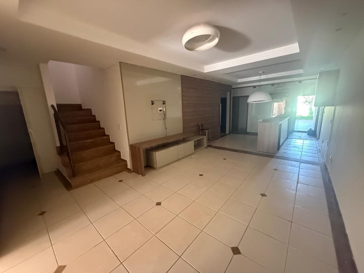SOBRADO SETOR BUENO 4 SUITES
